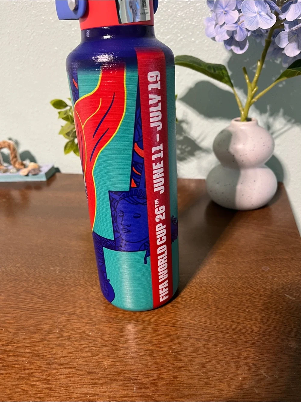 Colorful Red & Blue Insulated Sports Water Bottle